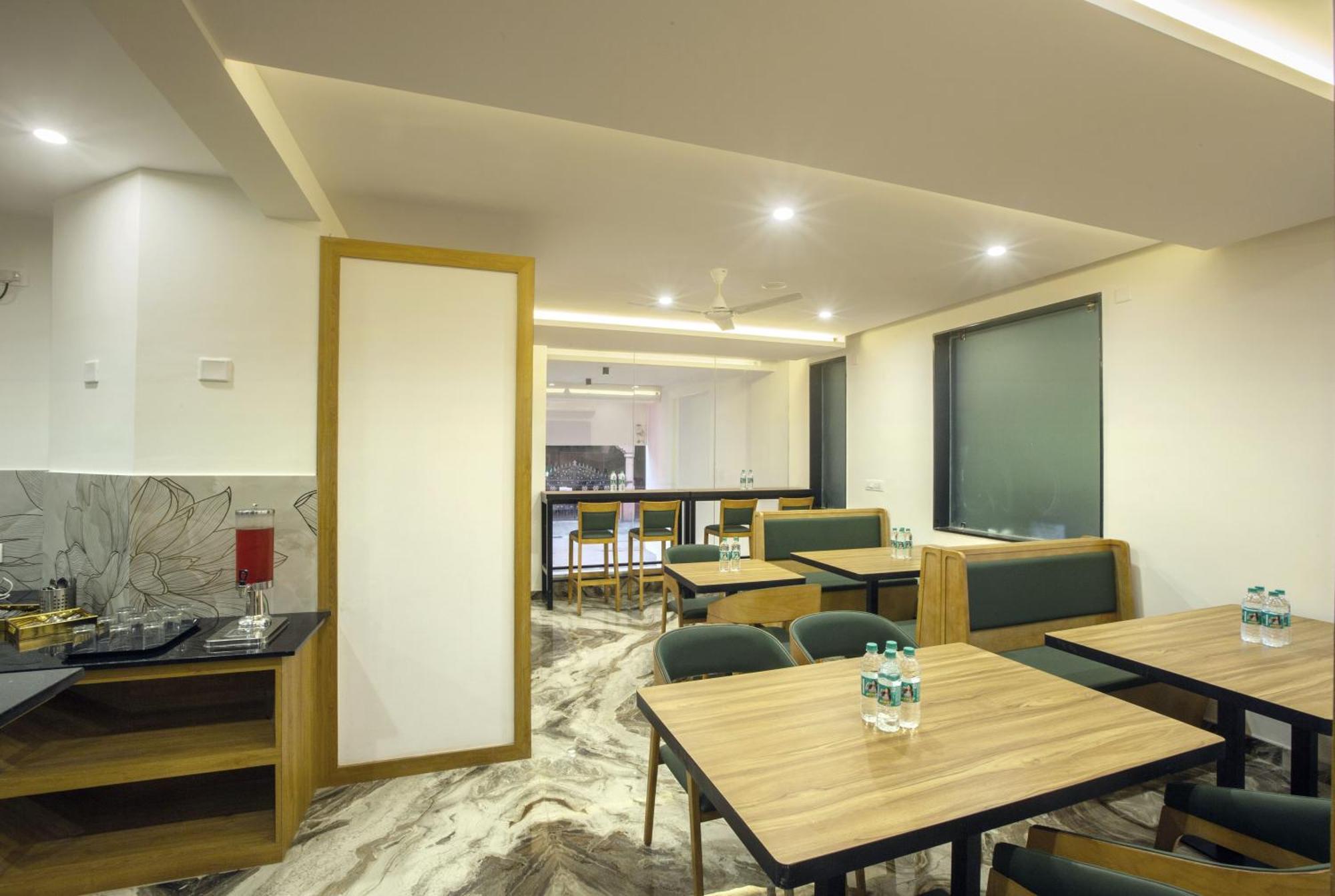 Hotel Sterling Plaza- Bangalore International Airport Dod Jala 외부 사진