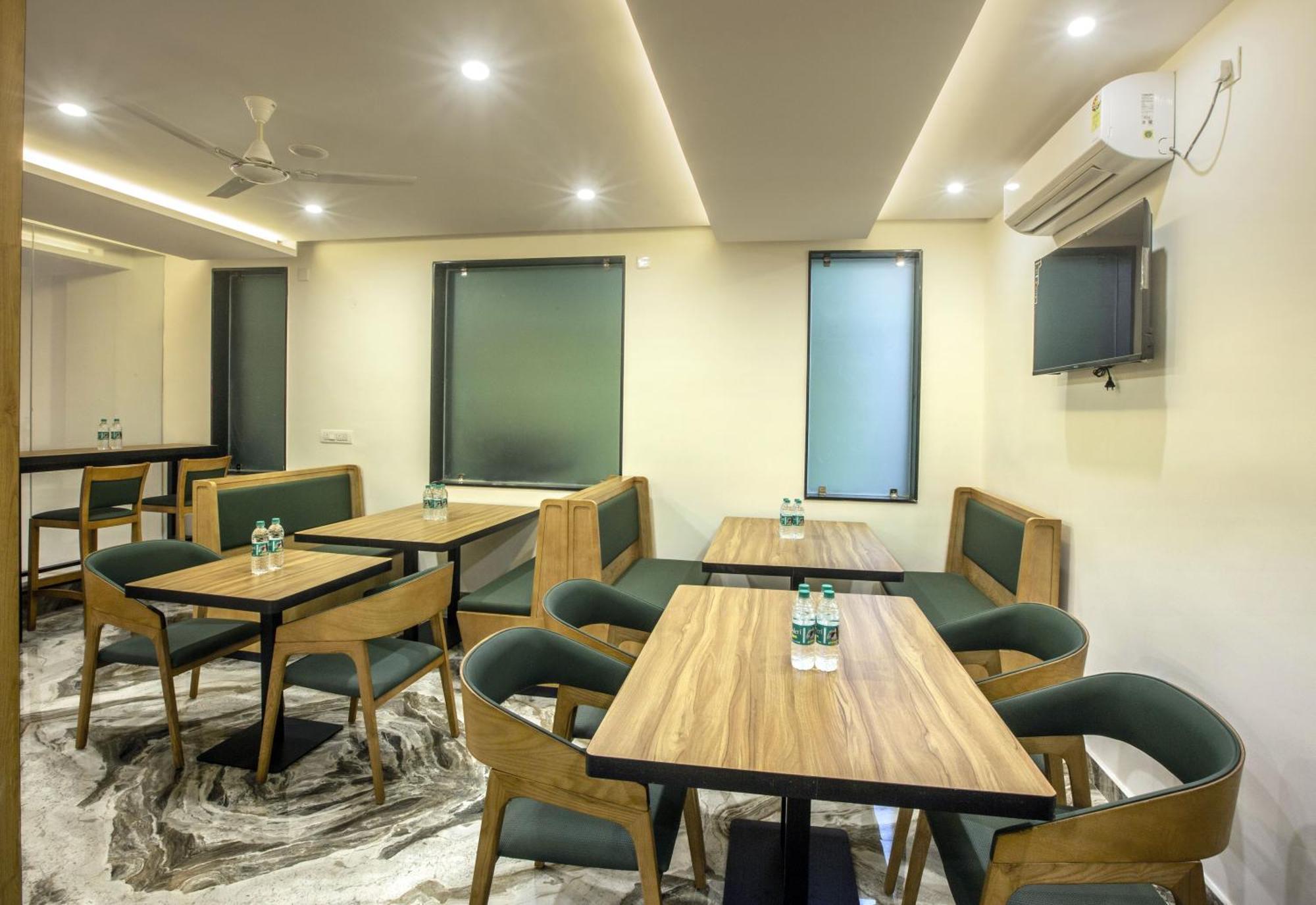 Hotel Sterling Plaza- Bangalore International Airport Dod Jala 외부 사진