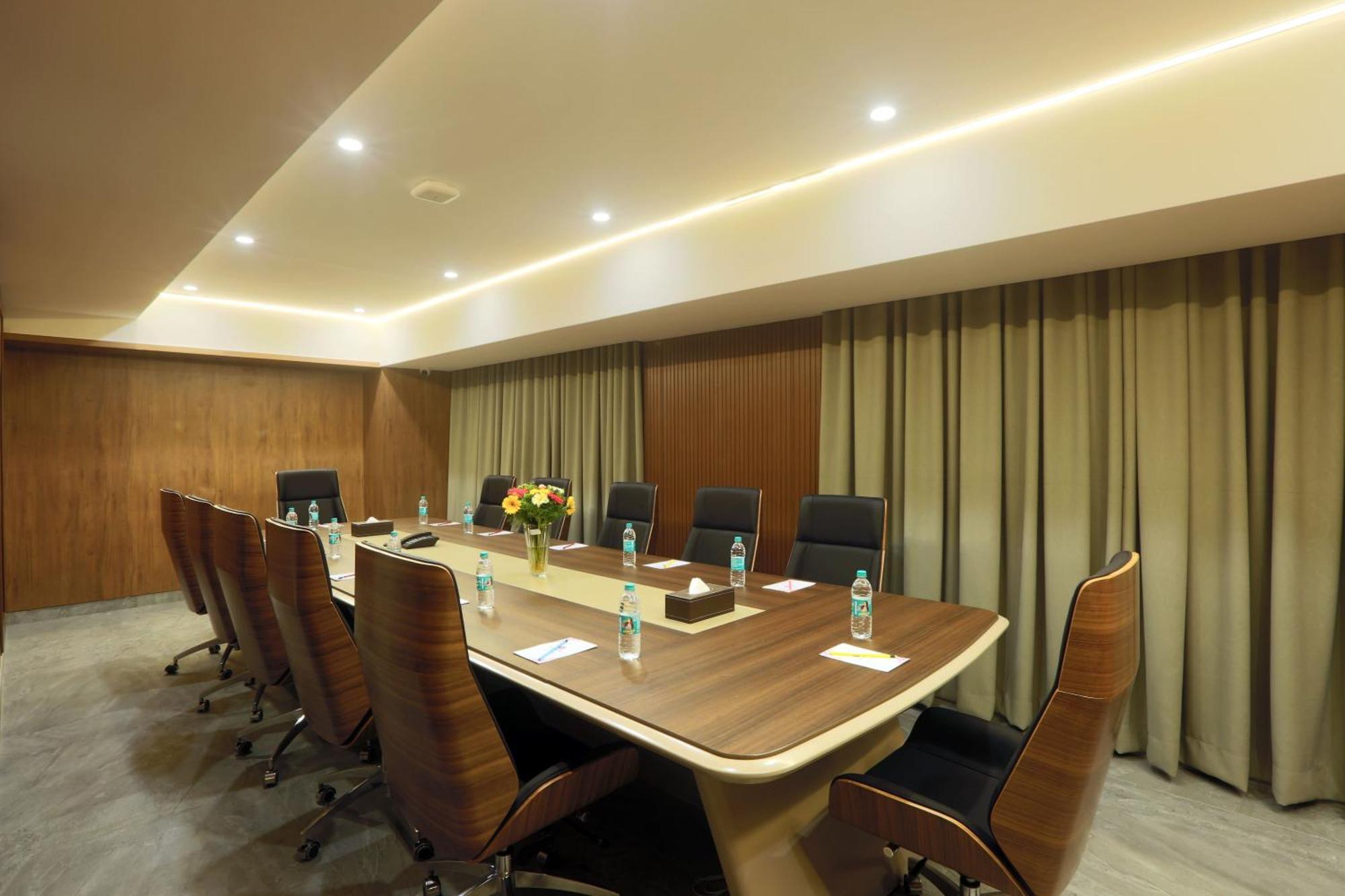 Hotel Sterling Plaza- Bangalore International Airport Dod Jala 외부 사진
